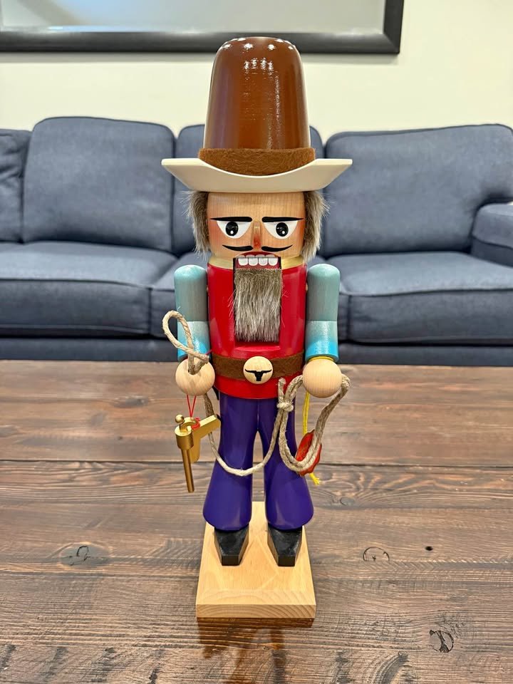 591718633_738296539280312_3586119342415765524_n Beautiful Steinbach Nutcracker S700 Texas Man Cowboy - Image 1